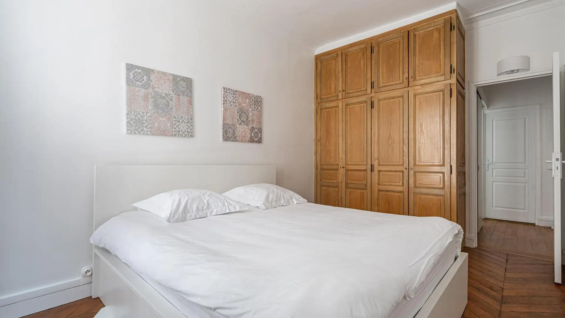 Big Apartment 2Br Arc De Triomphe 4-6P Paris