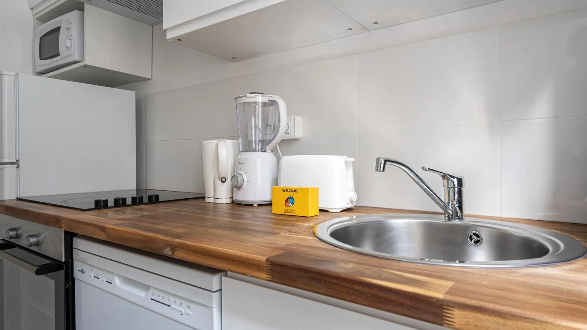 Big Apartment 2Br Arc De Triomphe 4-6P Париж